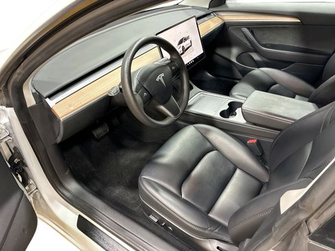 Certified 2023 Tesla Model 3 Standard Range RWD image 9
