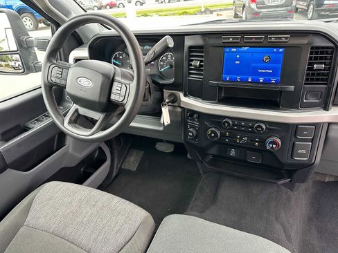 Used 2023 Ford F350 XLT w/ FX4 Off-Road Package image 11