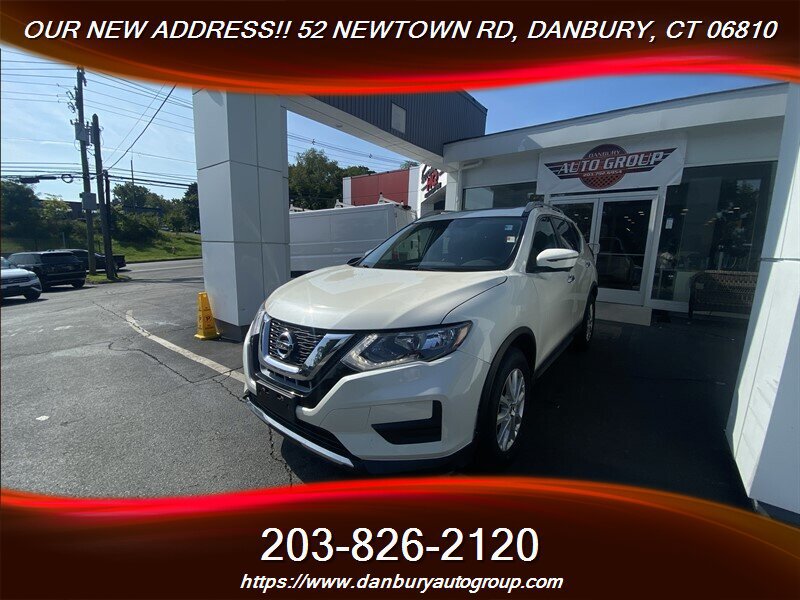 Used 2017 Nissan Rogue SV AWD/4WD image 1