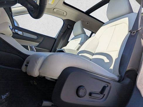 New 2026 Volvo XC40 B5 Plus w/ Protection Package Premier AWD/4WD image 4