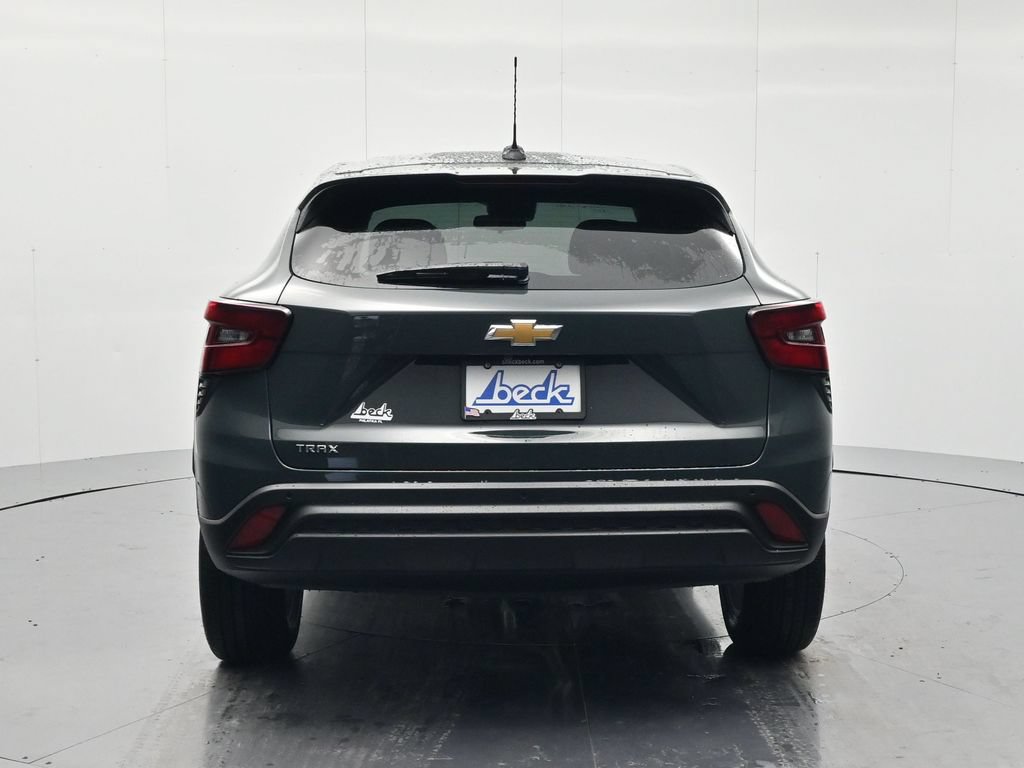 New 2026 Chevrolet Trax LS w/ LS Convenience Package FWD image 6