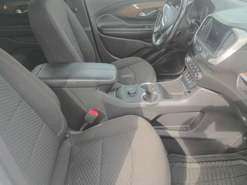 Used 2020 GMC Terrain SLE image 15