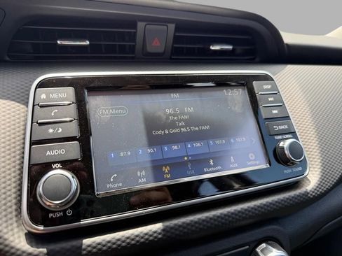 Certified 2025 Nissan Kicks Play S image 5