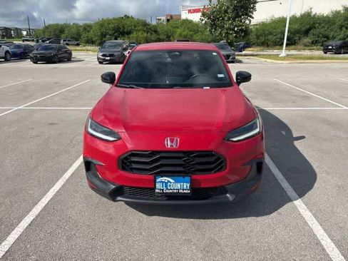 Used 2023 Honda HR-V Sport image 8