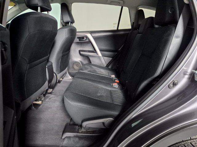 Used 2017 Toyota RAV4 LE w/ Carpet Mat Package FWD image 28