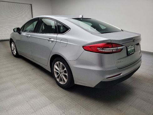 Used 2020 Ford Fusion SE FWD image 5