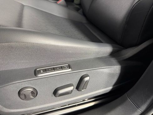Used 2022 Volkswagen ID.4 Pro S RWD image 24
