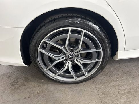 Used 2021 Mercedes-Benz E 350 4MATIC Sedan image 12