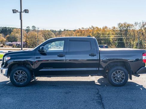 Used 2021 Toyota Tundra SR5 w/ Trail Edition image 5