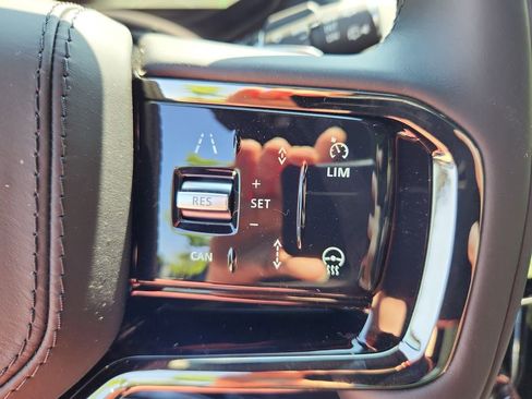 New 2025 Land Rover Range Rover Sport Autobiography image 20