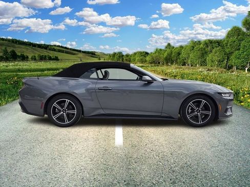 Used 2024 Ford Mustang Premium image 7