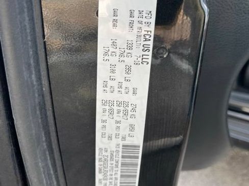 Used 2018 Dodge Grand Caravan GT FWD image 23