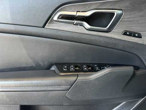 Certified 2023 Kia Sportage X-Pro AWD/4WD image 13