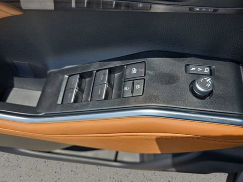 New 2026 Toyota Highlander Platinum AWD/4WD image 29