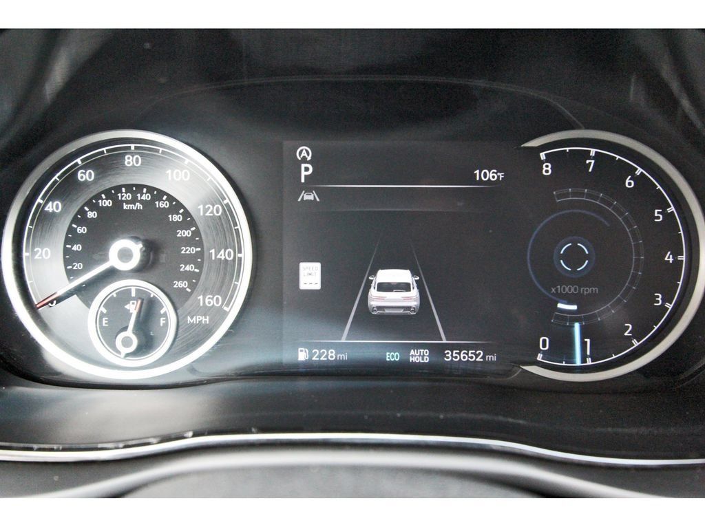 Used 2025 Genesis GV70 2.5T AWD/4WD image 16