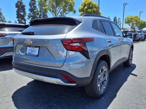 New 2025 Chevrolet Trax LT w/ Driver Confidence Package image 5