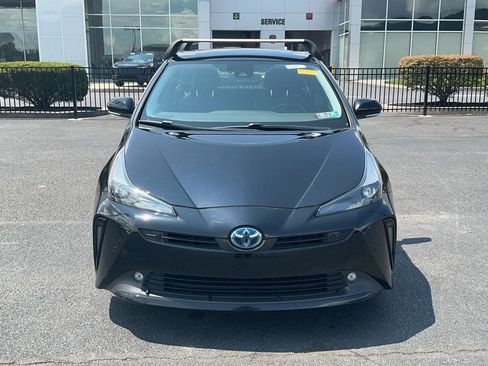 Certified 2022 Toyota Prius AWD image 2