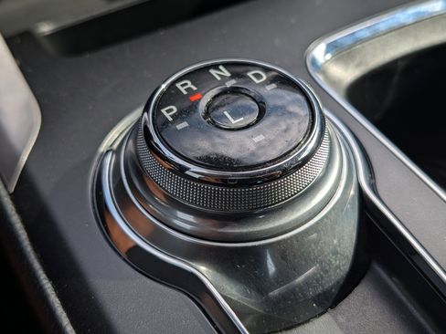 Used 2019 Ford Fusion SE FWD image 31