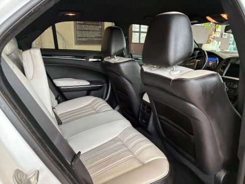 Used 2021 Chrysler 300 S image 37