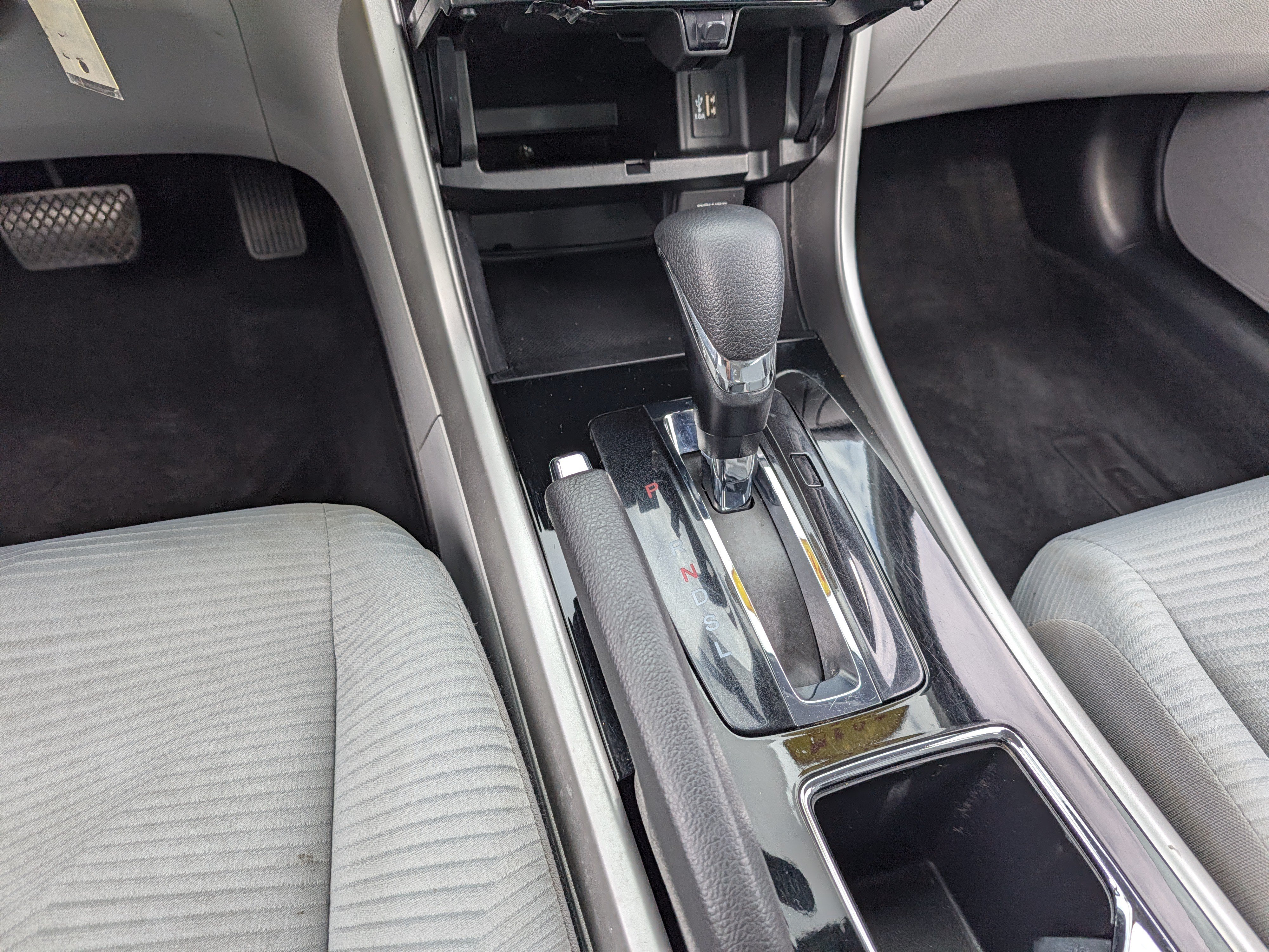 Used 2017 Honda Accord LX image 28