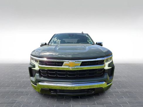 Used 2025 Chevrolet Silverado 1500 LT AWD/4WD image 2