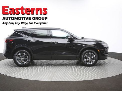 Used 2025 Chevrolet Blazer LT FWD image 42