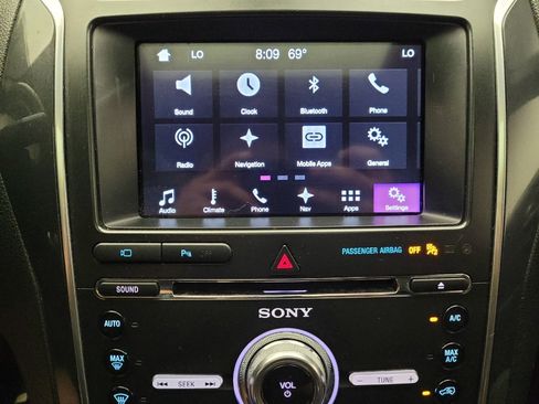 Used 2017 Ford Explorer Sport w/ Equipment Group 401A AWD/4WD image 25