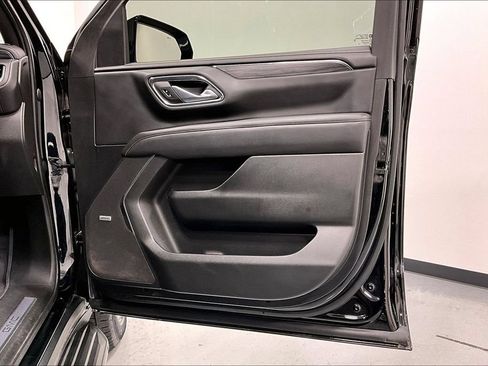 Used 2022 GMC Yukon SLT w/ SLT Luxury Package AWD/4WD image 22