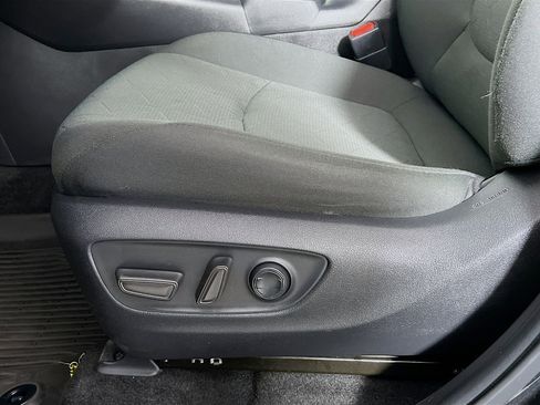 Used 2021 Toyota RAV4 XLE w/ XLE Grade Weather Package AWD/4WD image 19