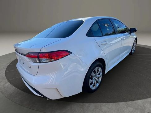 Used 2020 Toyota Corolla LE FWD image 5