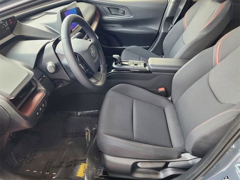 New 2026 Toyota Prius SE image 12