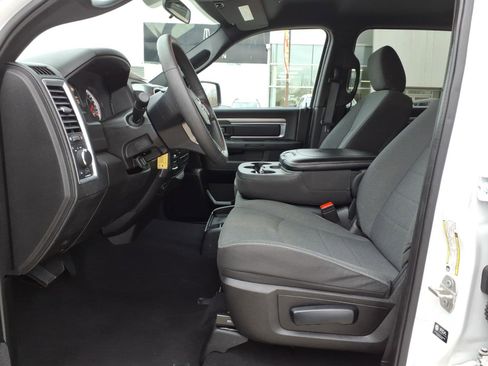 Used 2024 RAM 1500 Classic Warlock image 12