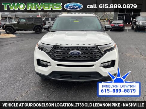 Used 2022 Ford Explorer XLT w/ Equipment Group 202A image 3