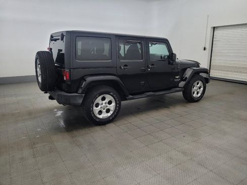 Used 2015 Jeep Wrangler Unlimited Sahara w/ Connectivity Group image 10