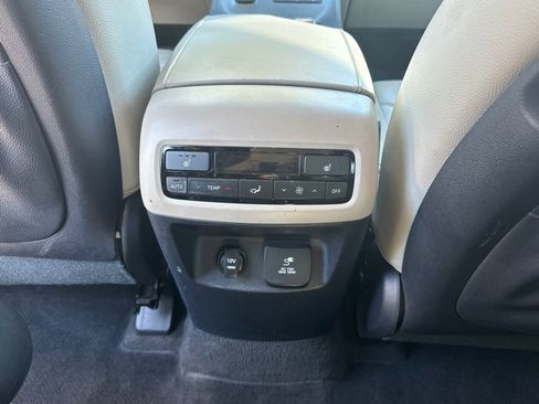 Used 2021 Hyundai Palisade SEL w/ Premium Package image 25