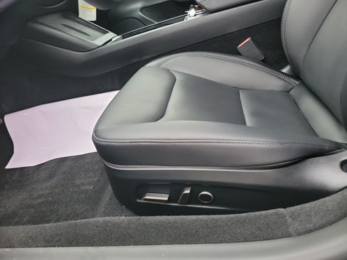 Used 2025 Tesla Model 3 Long Range RWD image 18