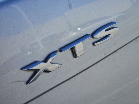 Used 2017 Cadillac XTS Luxury w/ Driver Awareness Package image 11