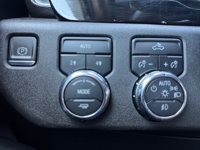 Used 2023 GMC Sierra 1500 Elevation AWD/4WD image 17