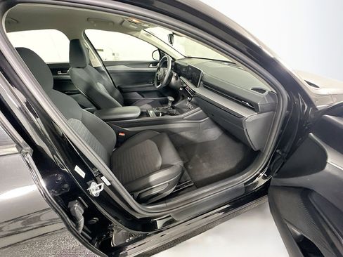 Used 2025 Kia K5 LXS image 29