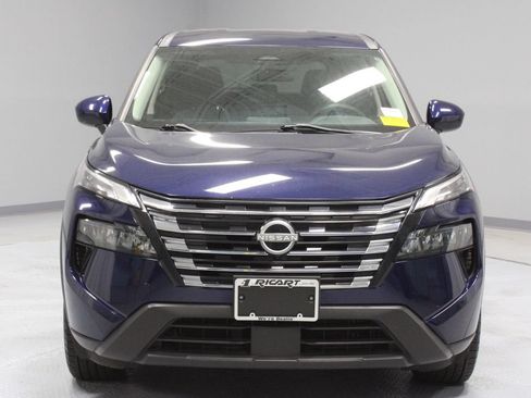 Certified 2024 Nissan Rogue SV AWD/4WD image 5