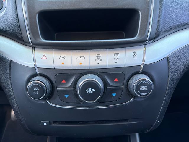Used 2018 Dodge Journey SE w/ Blacktop Package FWD image 13