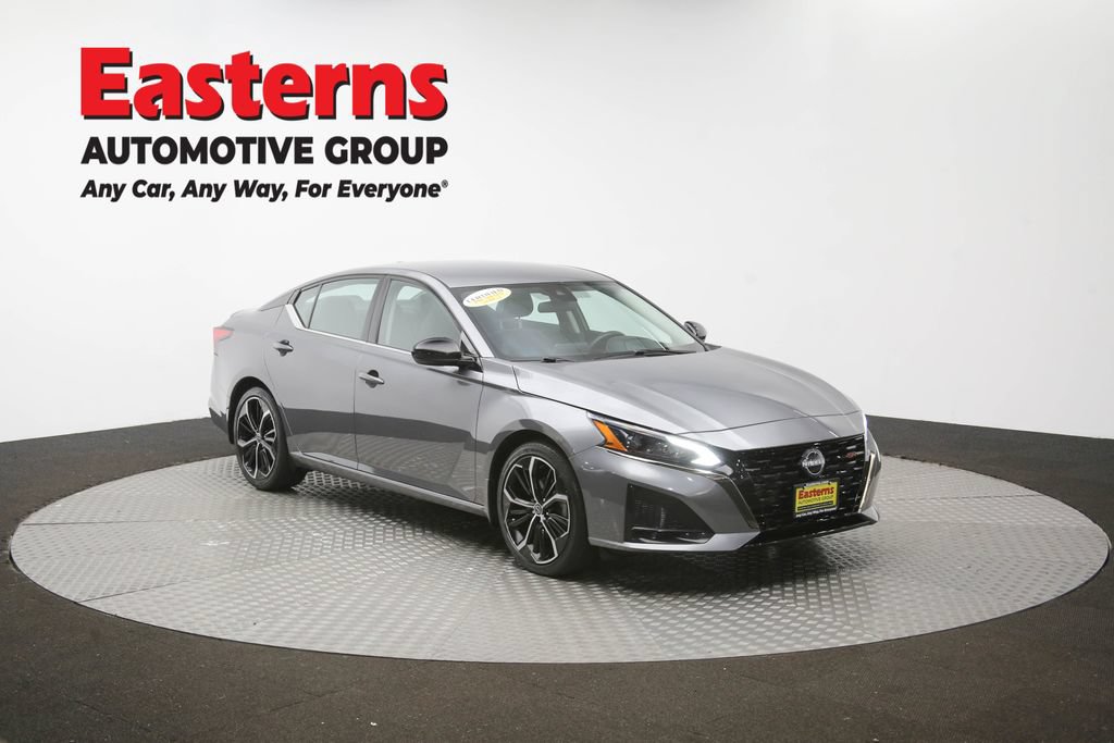 Used 2023 Nissan Altima 2.5 SR FWD image 50
