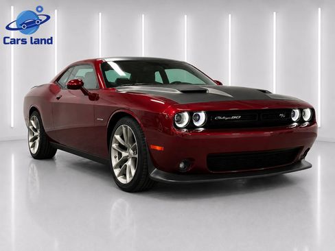Used 2020 Dodge Challenger R/T RWD image 2