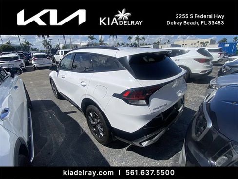 Used 2023 Kia Sportage SX image 4