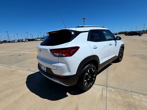 Used 2023 Chevrolet TrailBlazer LT w/ Convenience Package image 9