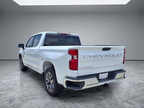 Used 2025 Chevrolet Silverado 1500 LT RWD image 5