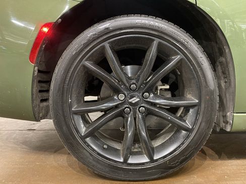 Used 2018 Dodge Charger SXT w/ Blacktop Package image 16