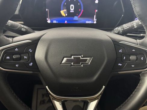 Used 2025 Chevrolet Trax ACTIV w/ Sunroof Package FWD image 16