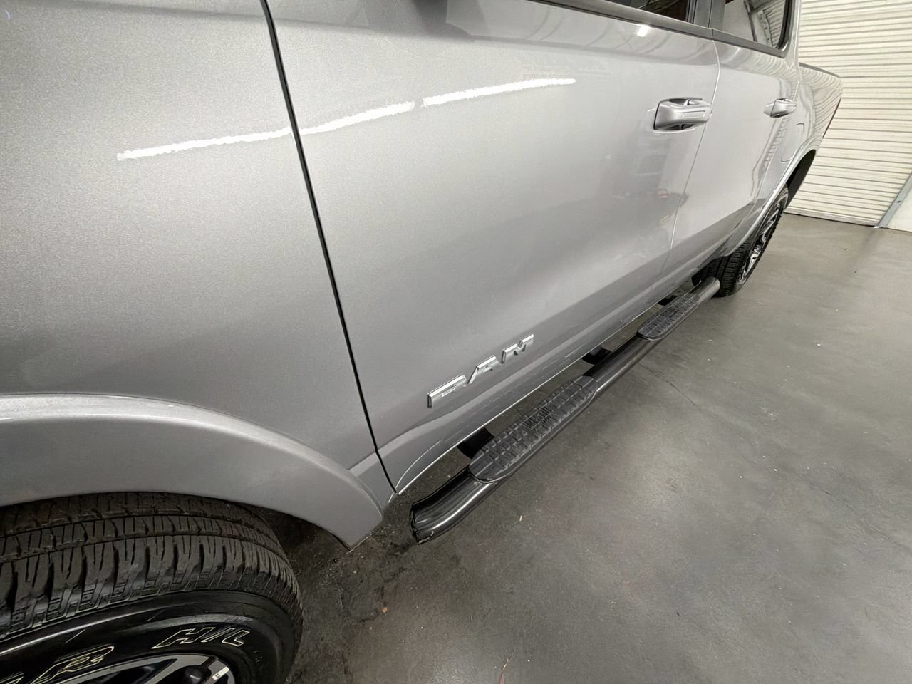 Used 2025 RAM 1500 Laramie w/ Sport Appearance Package AWD/4WD image 30