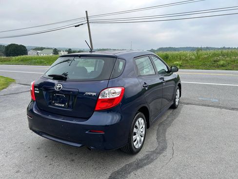 Used 2009 Toyota Matrix w/ PWR Pkg FWD image 4